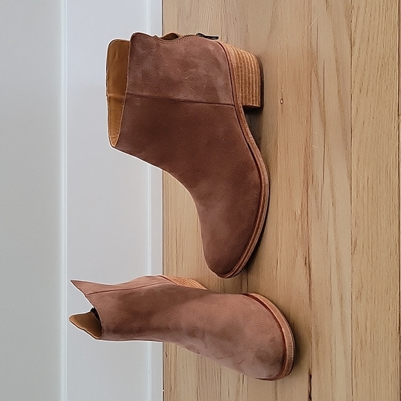 Kork-Ease Kecia Bootie, size 7.5 - Picture 3 of 8